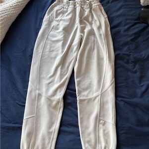 Lululemon soft stream Cream Jogger Pants